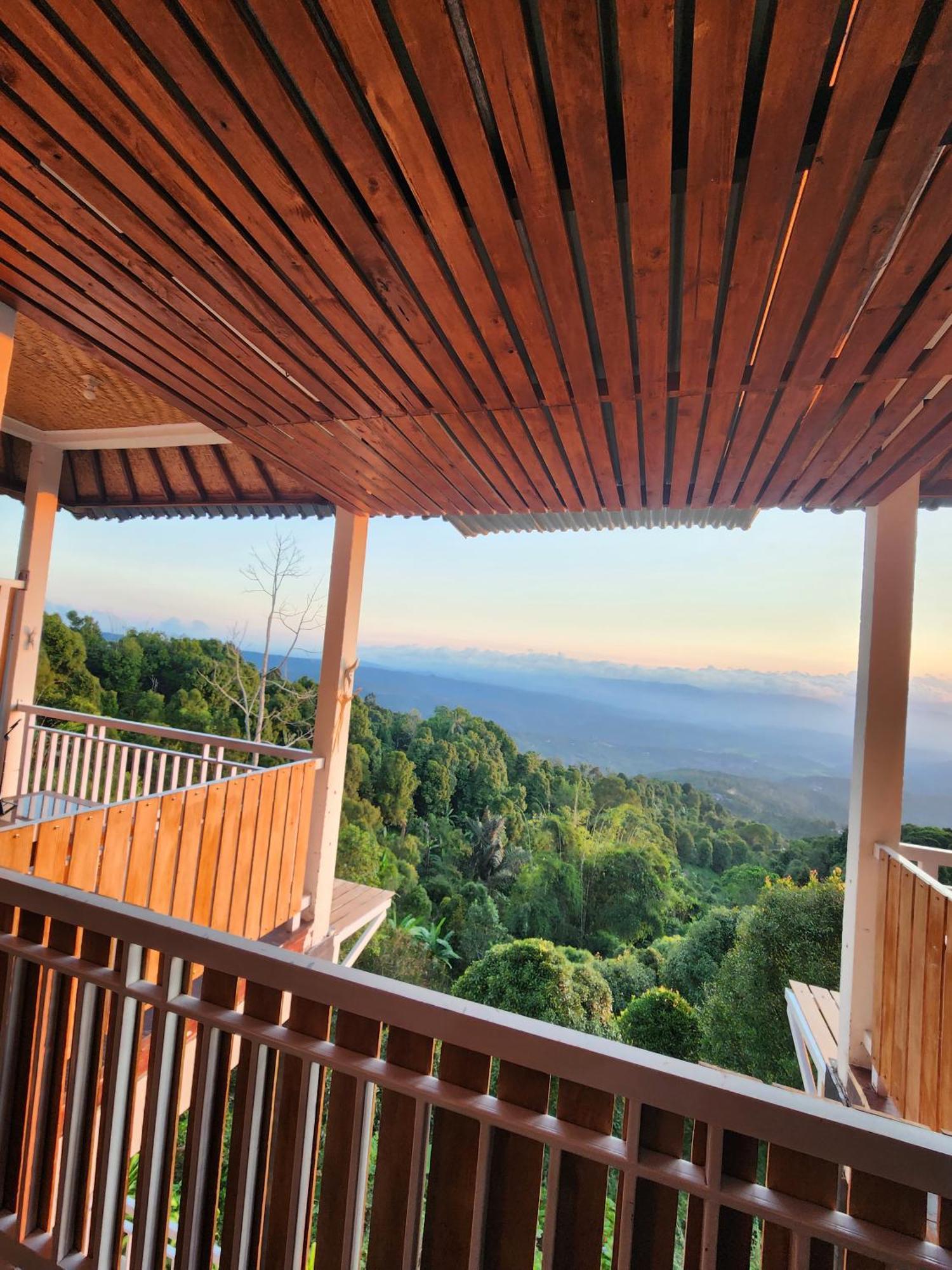 De La Sierra Apartment Munduk Екстериор снимка